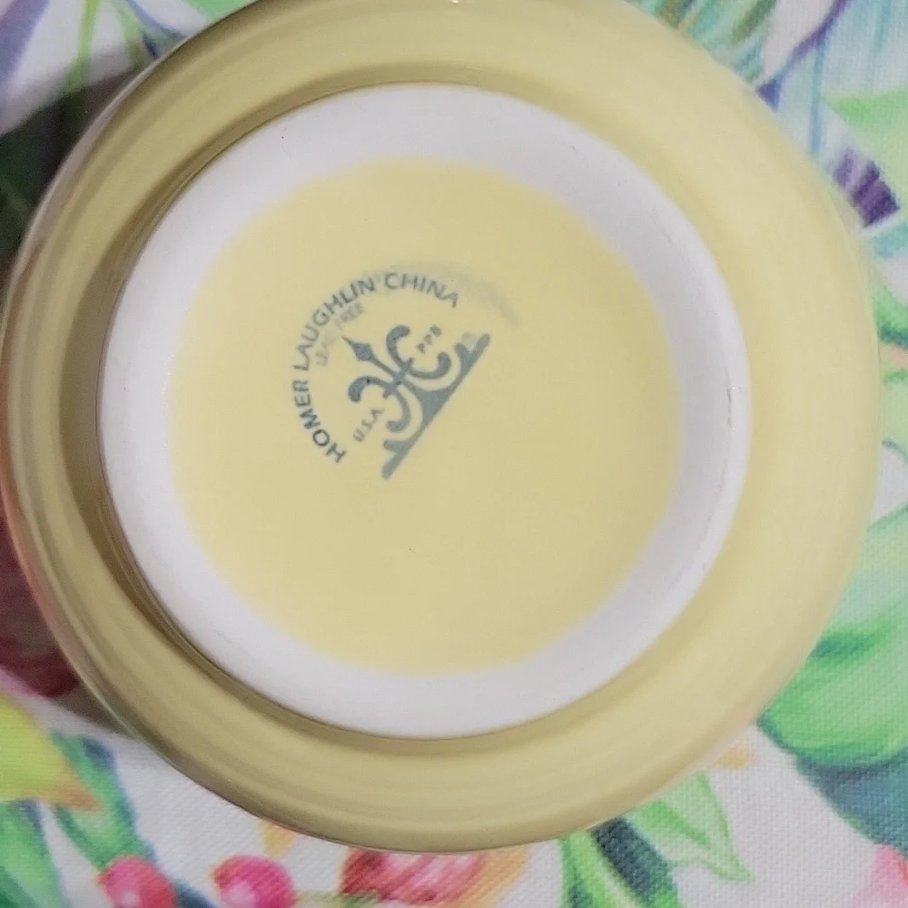 Fiesta Jumbo BOWL & Jumbo Saucer Set Pale yellow P86